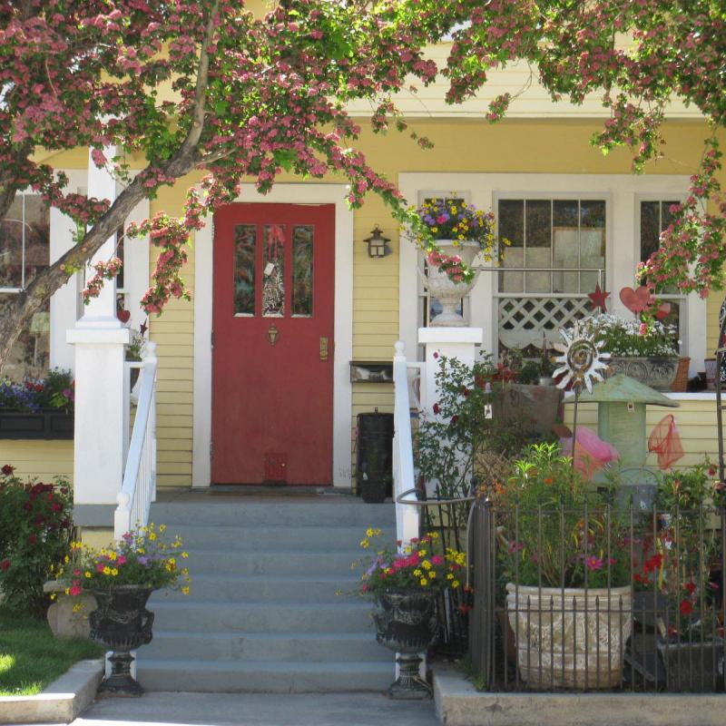 Due Sorella/Two Sisters Antiques