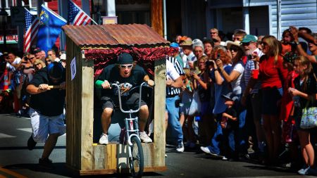 Piper's Opera House, World Championship Outhouse Races